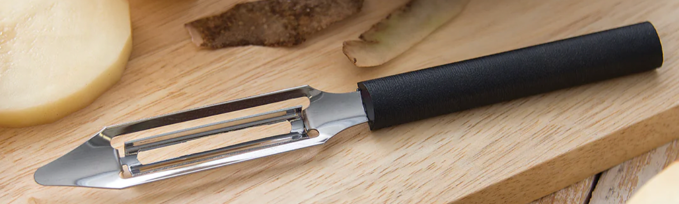 Rada Black Vegetable Peeler